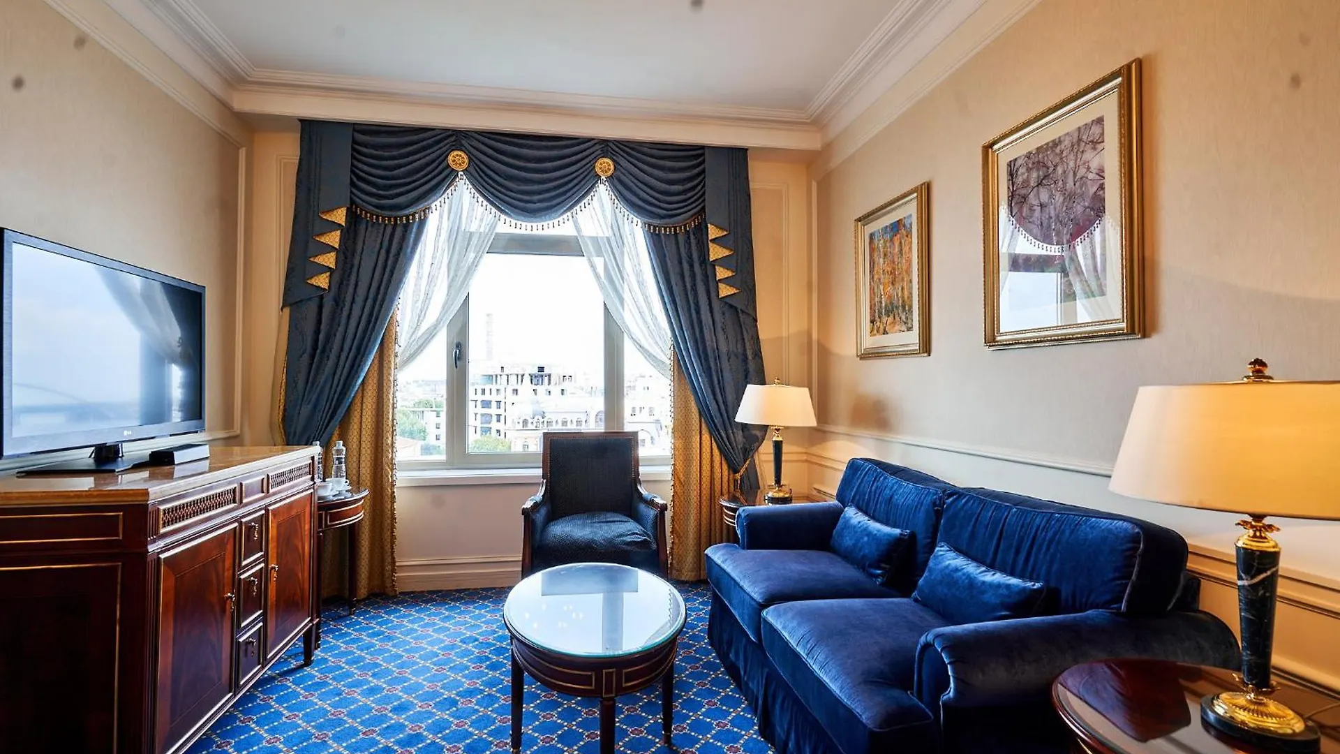 Fairmont Grand Hotel Kyiv